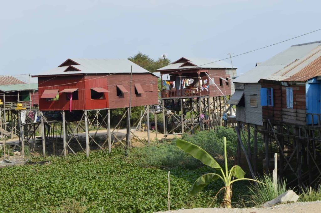 Les villages de pécheurs sur pilotis